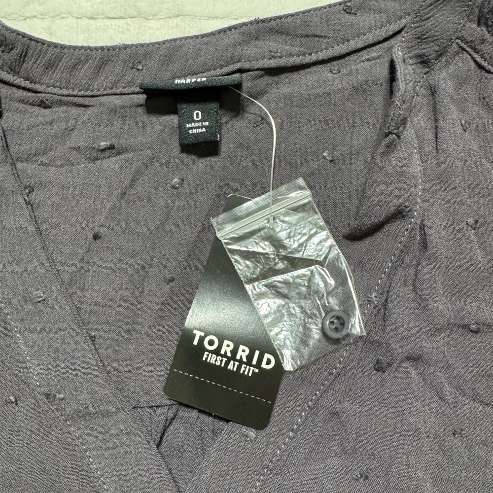 Torrid Dark Gray Sleeveless Top - Picture 2 of 6